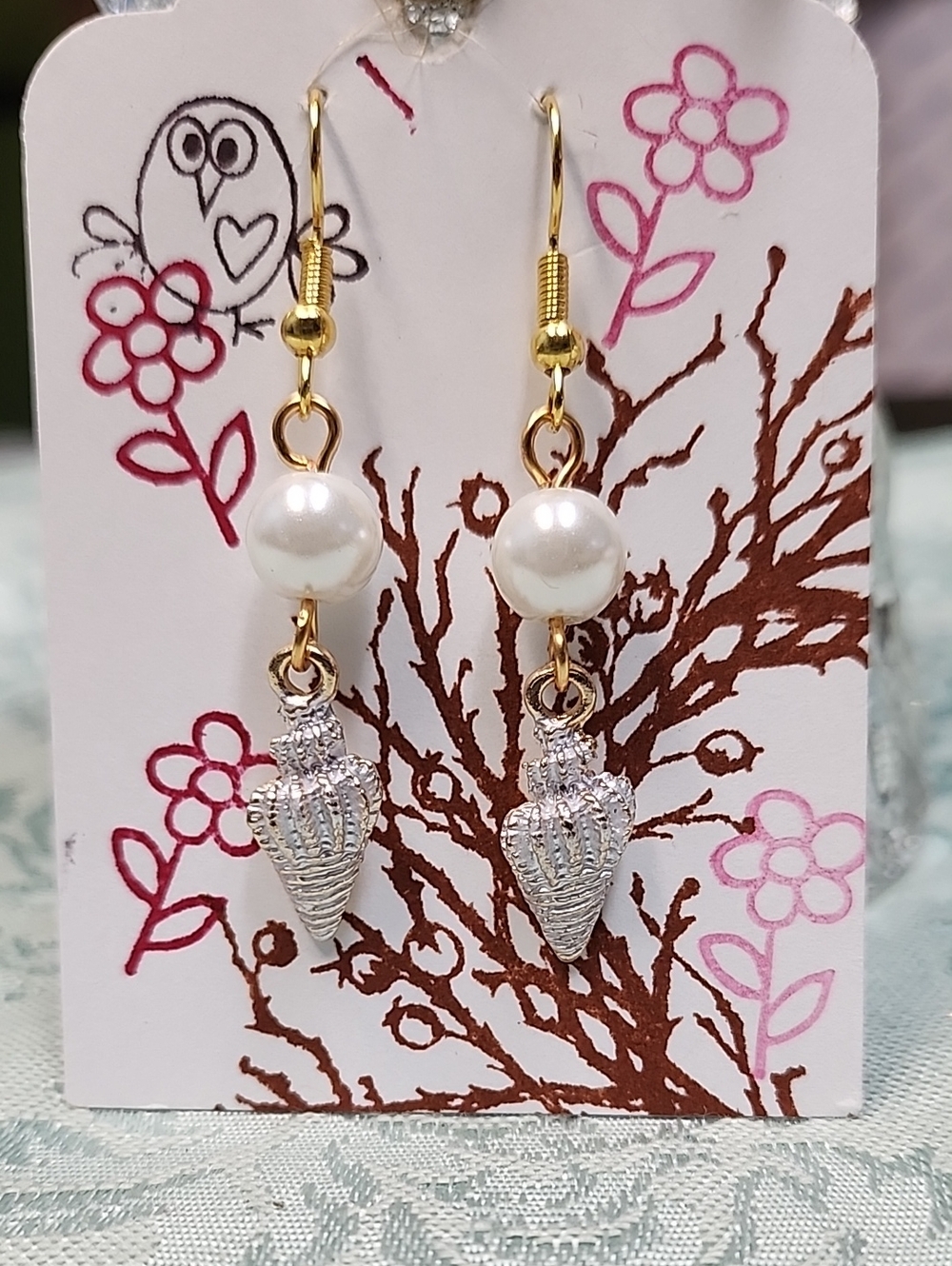 White Seashell DangleEarrings!